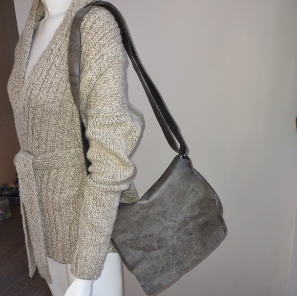 Bench sweater - Picture 2 of 8